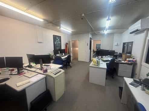 Warehouse & Office - Ngauranga