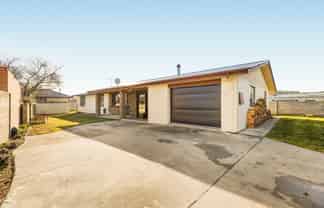 42A Brandon Street, Alexandra