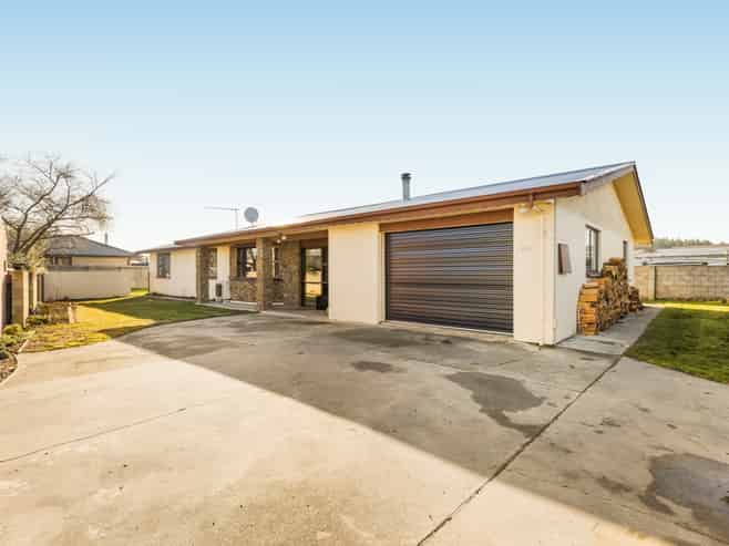 42A Brandon Street, Alexandra