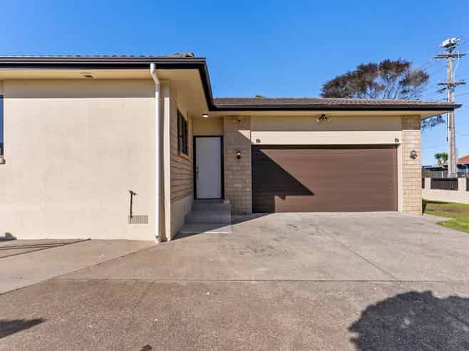 196 Robertson Road, Mangere East