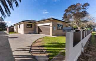 196 Robertson Road, Mangere East