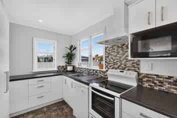 17 Hinton Road, Taradale