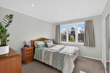17 Hinton Road, Taradale