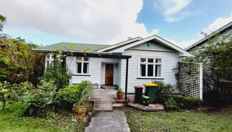 556 New North Road, Kingsland
