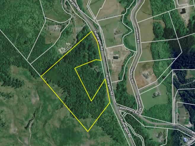 404 Rutherglen Road, Paroa