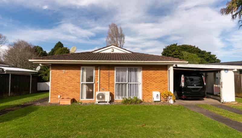 9 Chibnall Place, Conifer Grove