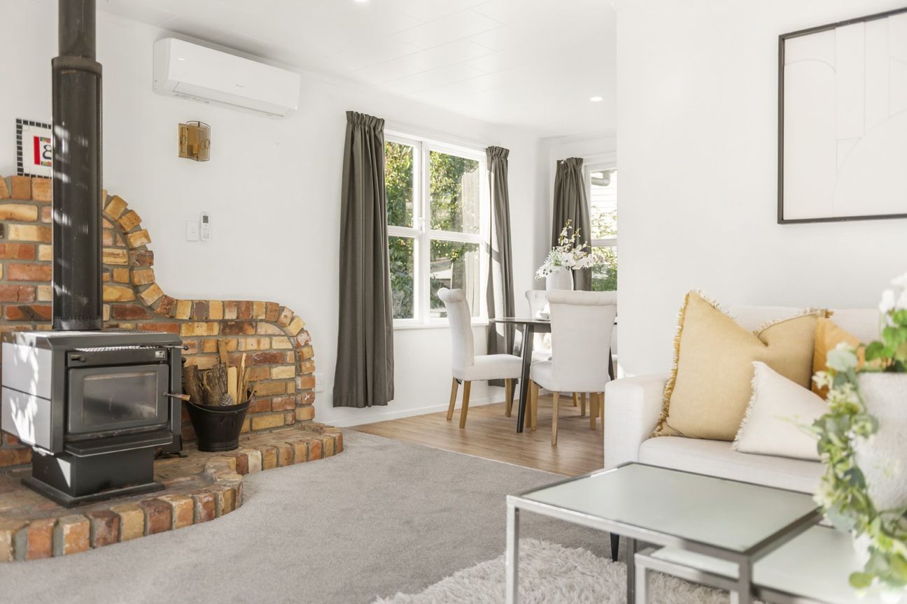 Family Living with Future Potential - Vista 4