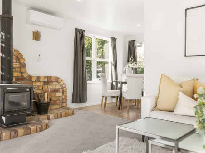 8 Silver Birch Rise, Henderson