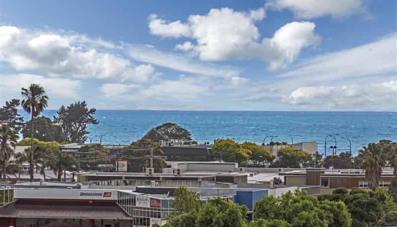 2/8 Wilk Lane, Browns Bay
