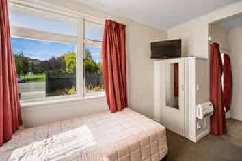 Location investment in Alexandra