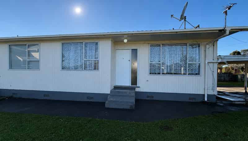 4/51 Sturges Road, Henderson