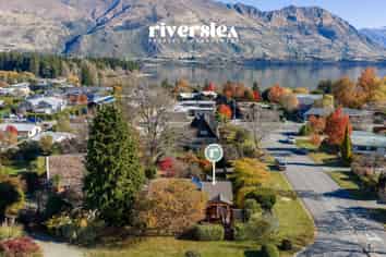 43 Hunter Crescent, Wanaka