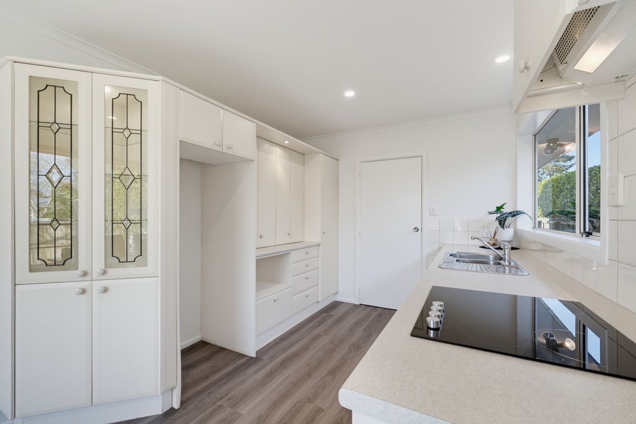 Private, Sun-Filled & Move-In Ready - Widok 4