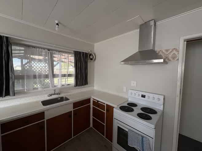 24 Caernarvon Drive, Flaxmere