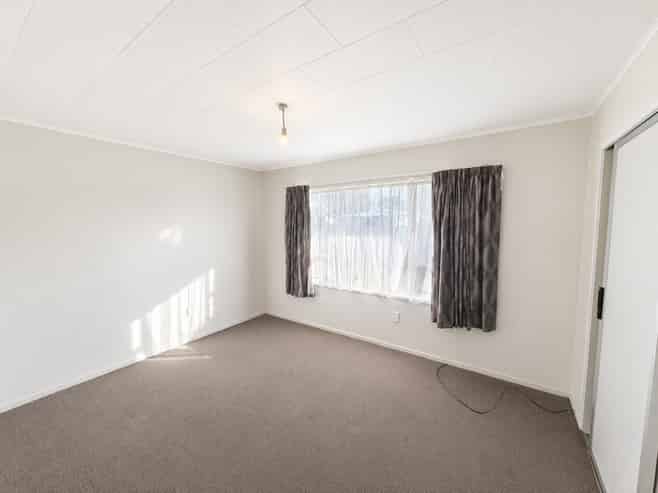 24 Caernarvon Drive, Flaxmere