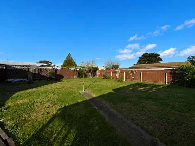 24 Caernarvon Drive, Flaxmere