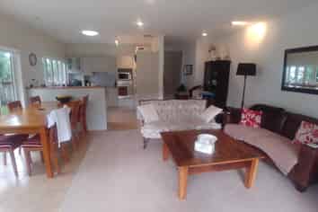 2 Bruce Street, Northcote Point
