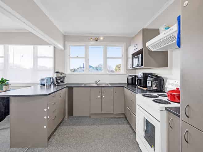 61 Collins Street, Hawera