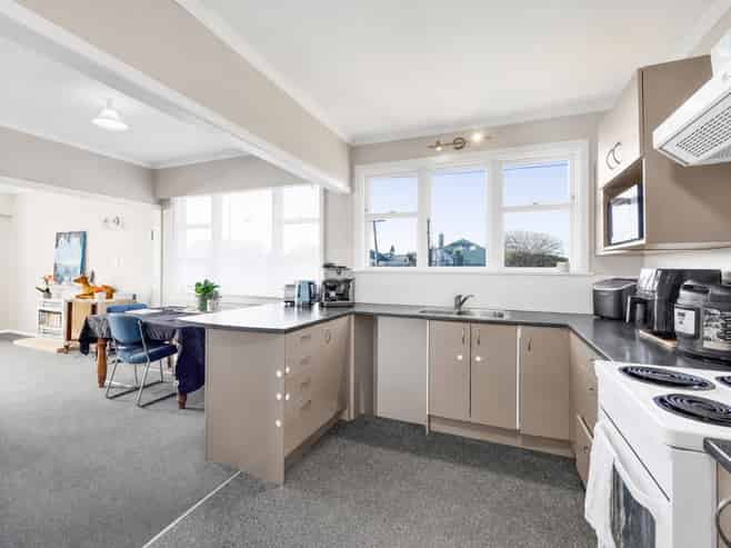 61 Collins Street, Hawera
