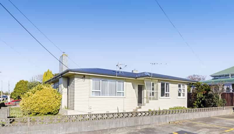 61 Collins Street, Hawera