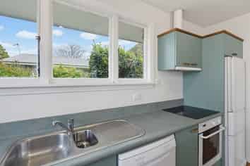 16 Colesbury Street, Bishopdale