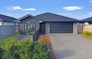 38 Crossley Avenue, Woodend