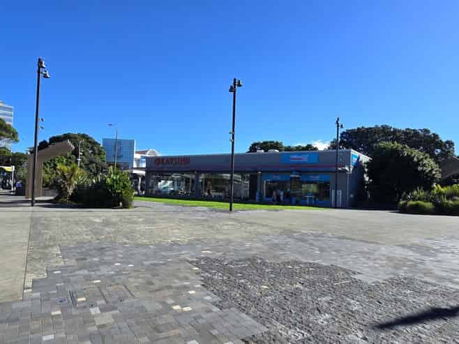 Takapuna town square retail
