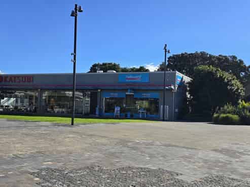 Takapuna town square retail