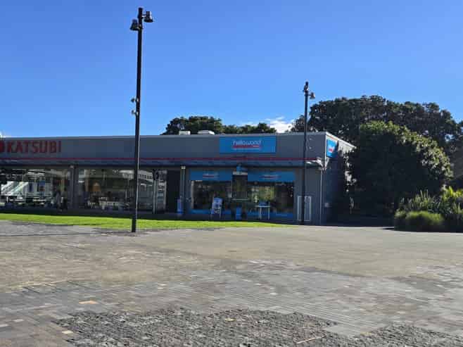 Takapuna town square retail