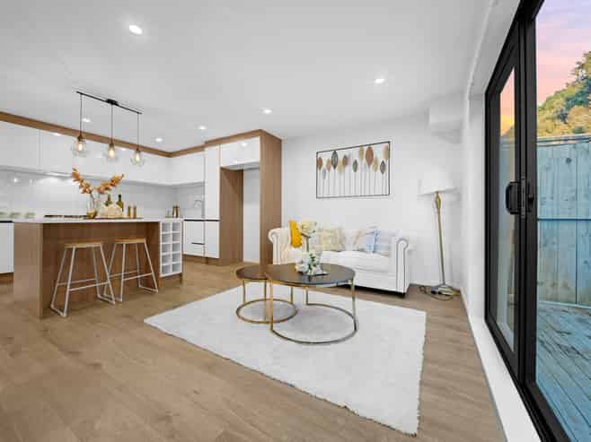 5 Puhakehake Place, Flat Bush