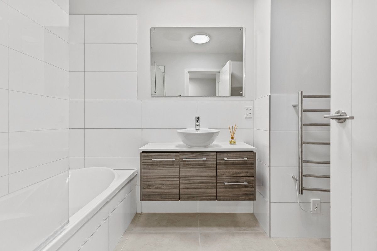 Ready Now - Freehold Home Kensington Park - Altro