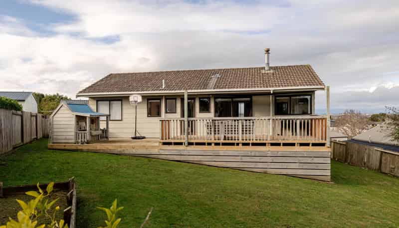 83 Fraser Drive, Feilding