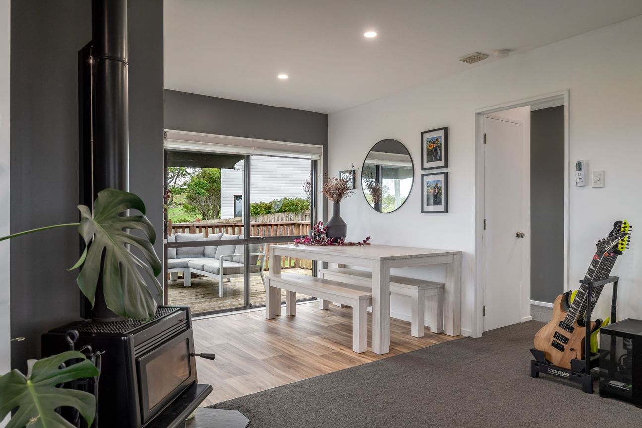 SUNNY FAMILY HOME WITH RURAL OUTLOOK – pohled 5