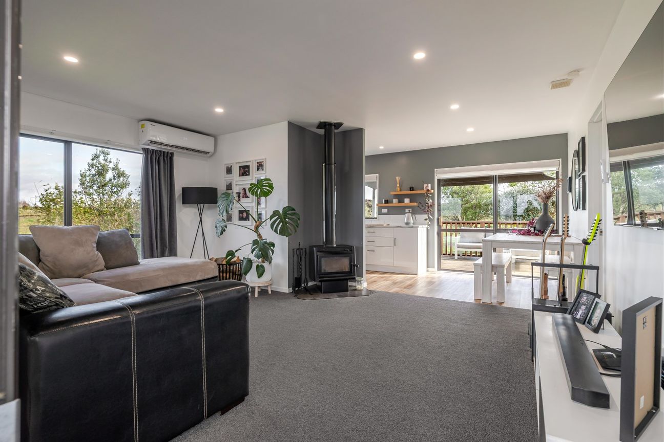 SUNNY FAMILY HOME WITH RURAL OUTLOOK – pohled 4
