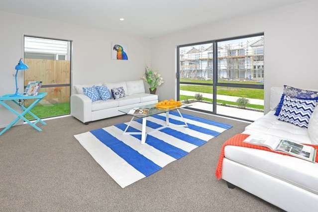 Spacious Family Home in Takanini - Widok 5