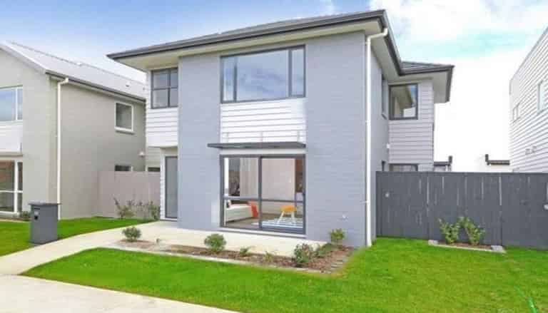 30 Hollowout Street, Takanini
