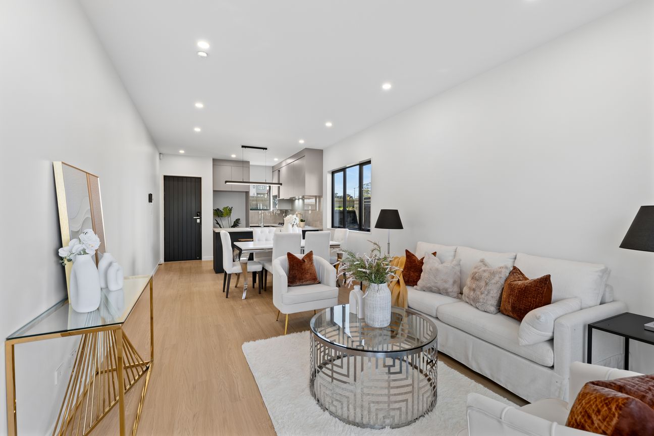 Brand New Family Home in the Heart of Westgate - Widok 2