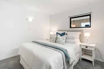 64a St Andrews Road, Epsom