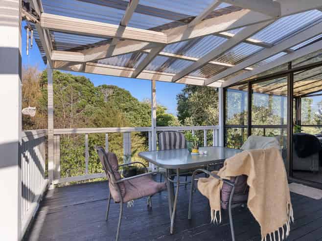 50 Bays Road, Orere Point