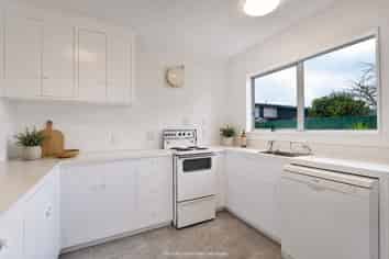 4/902 Clive Street, Akina