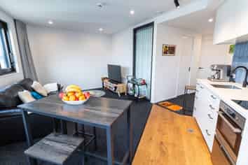 103/2 Ropa Lane, Miramar