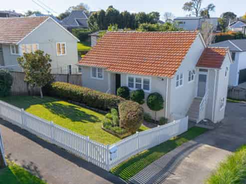 66 Castledine Crescent, Glen Innes
