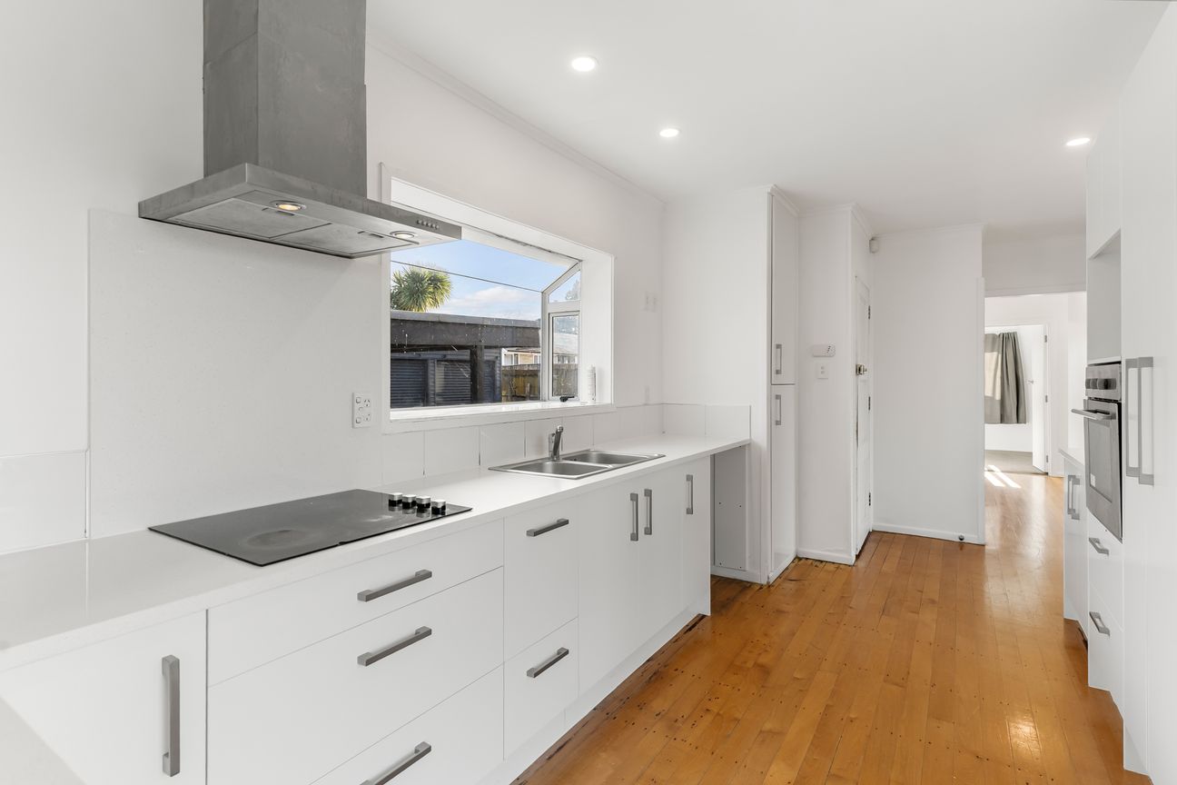 Newly Renovated 3-Bedroom Home + 3 Utility Rooms - Bild 5