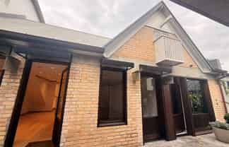 Compact Remuera Retail