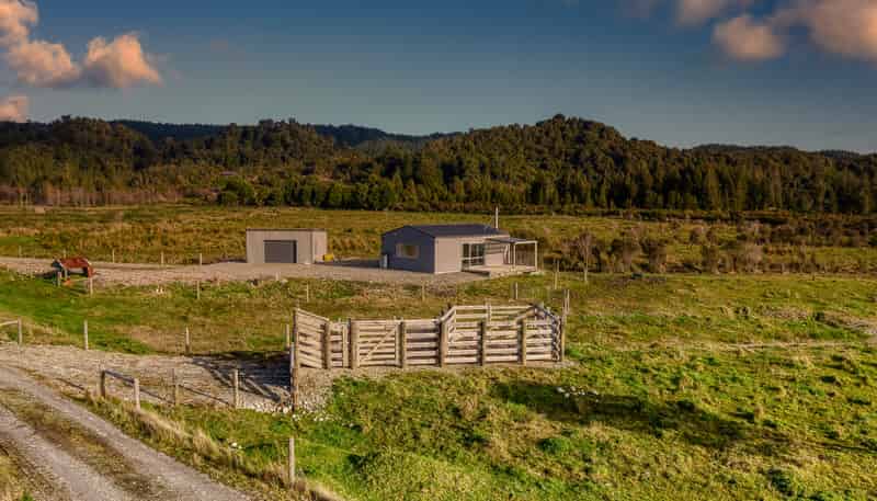 577 Blue Spur Road, Hokitika