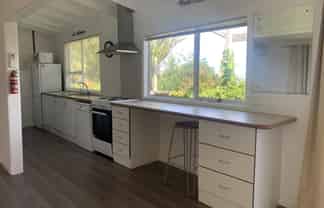 B/140 Attwood Road, Paremoremo