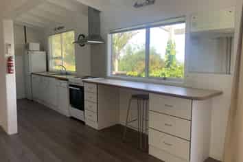 B/140 Attwood Road, Paremoremo