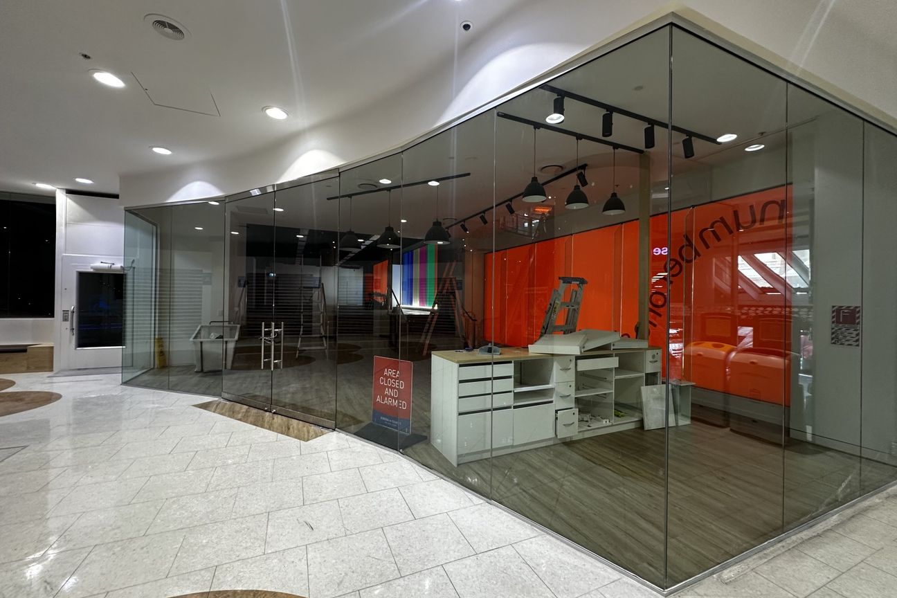 Bulk retail in Atrium on Elliott Shopping Centre - Ansicht 2