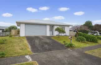 27 Rutherford Drive, Waikanae Beach