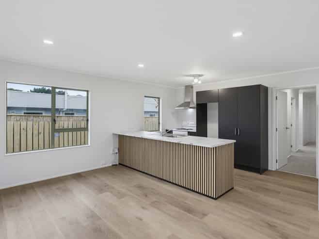 27 Rutherford Drive, Waikanae Beach